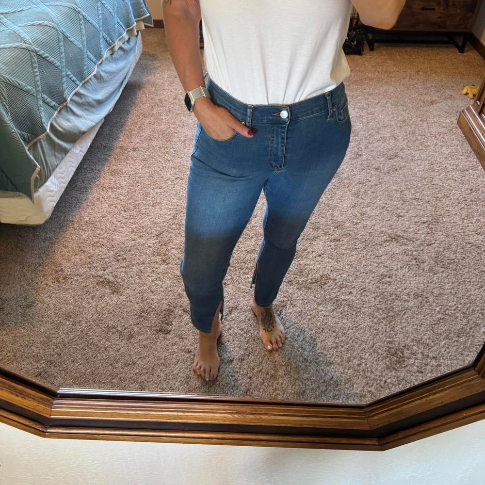 BDG blue denim high waisted jeans Size 29